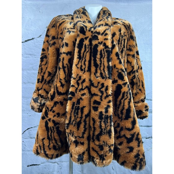 Monterey Jackets & Blazers - Vintage Monterey Fashions faux fur womens jacket EUC Medium
